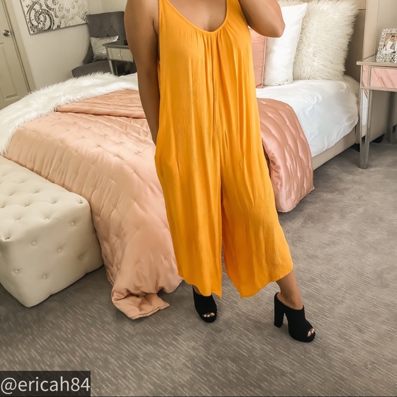 Forever 21 casual wide-leg angular jumpsuit romper - Picture 3 of 9